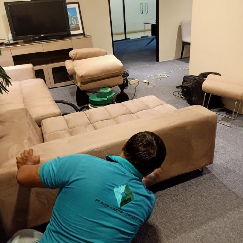 Harga Jasa Cuci Sofa di AmirClean