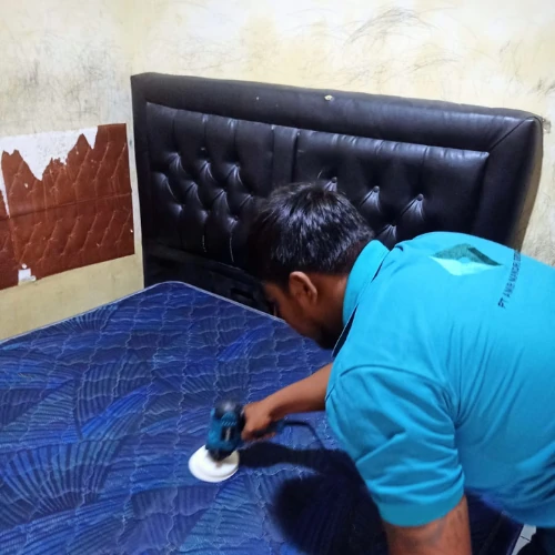 Harga Jasa Cuci Spring Bed di AmirClean