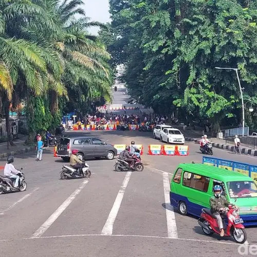 Layanan Amir Clean Jasa Cuci Jok Mobil Bogor