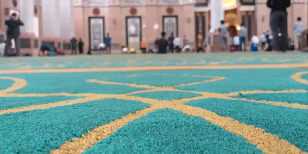 Solusi Cuci Karpet Rumah, Kantor, hingga Masjid